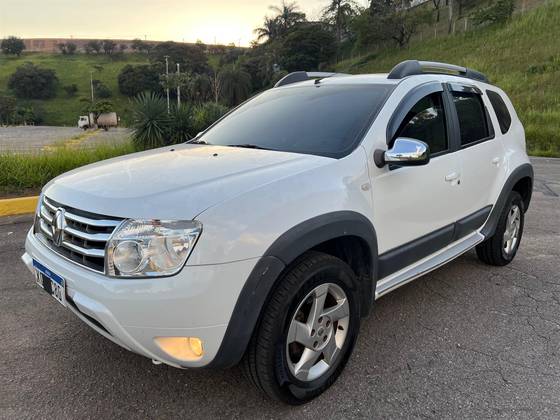 RENAULT DUSTER 2.0 DYNAMIQUE 4X2 16V FLEX 4P AUTOMÁTICO